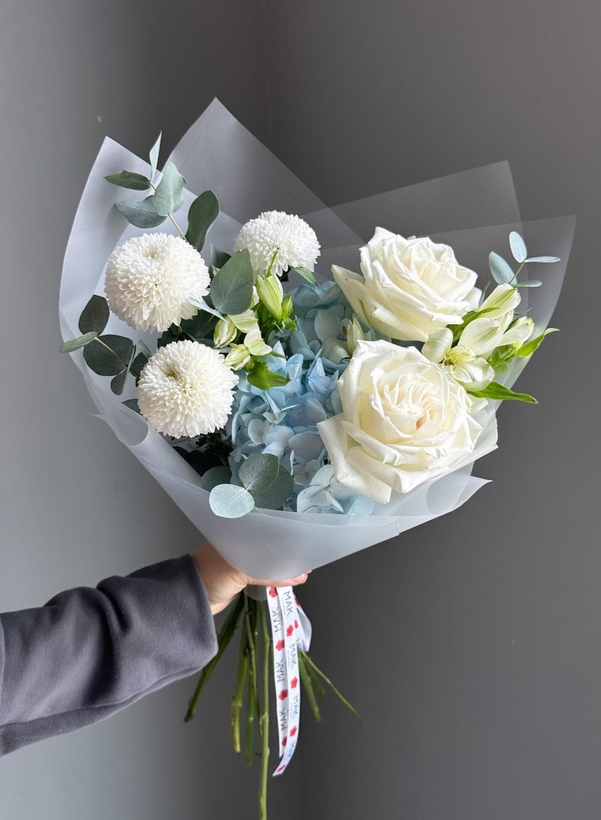 Букет #226 Гортензия, розы, хризантема и альстромерия