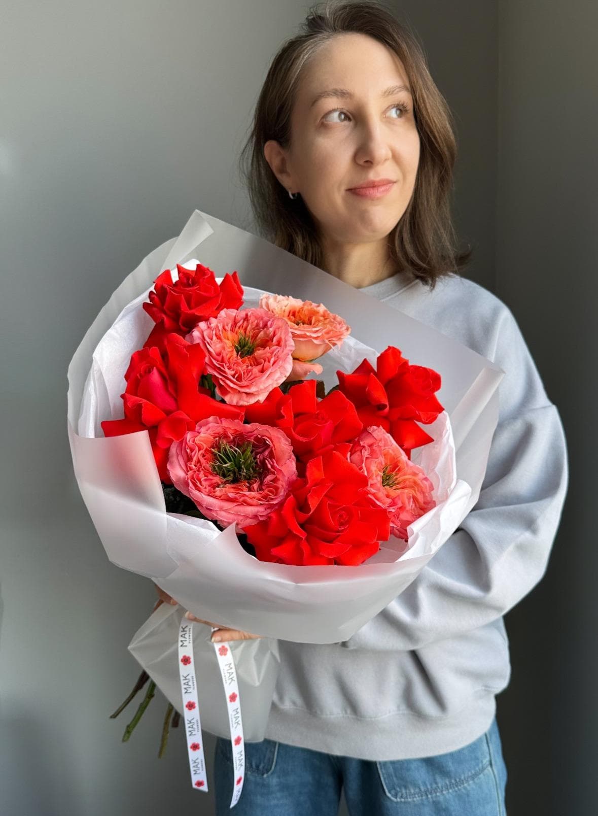 Букет №254 Пионовидные алые розы