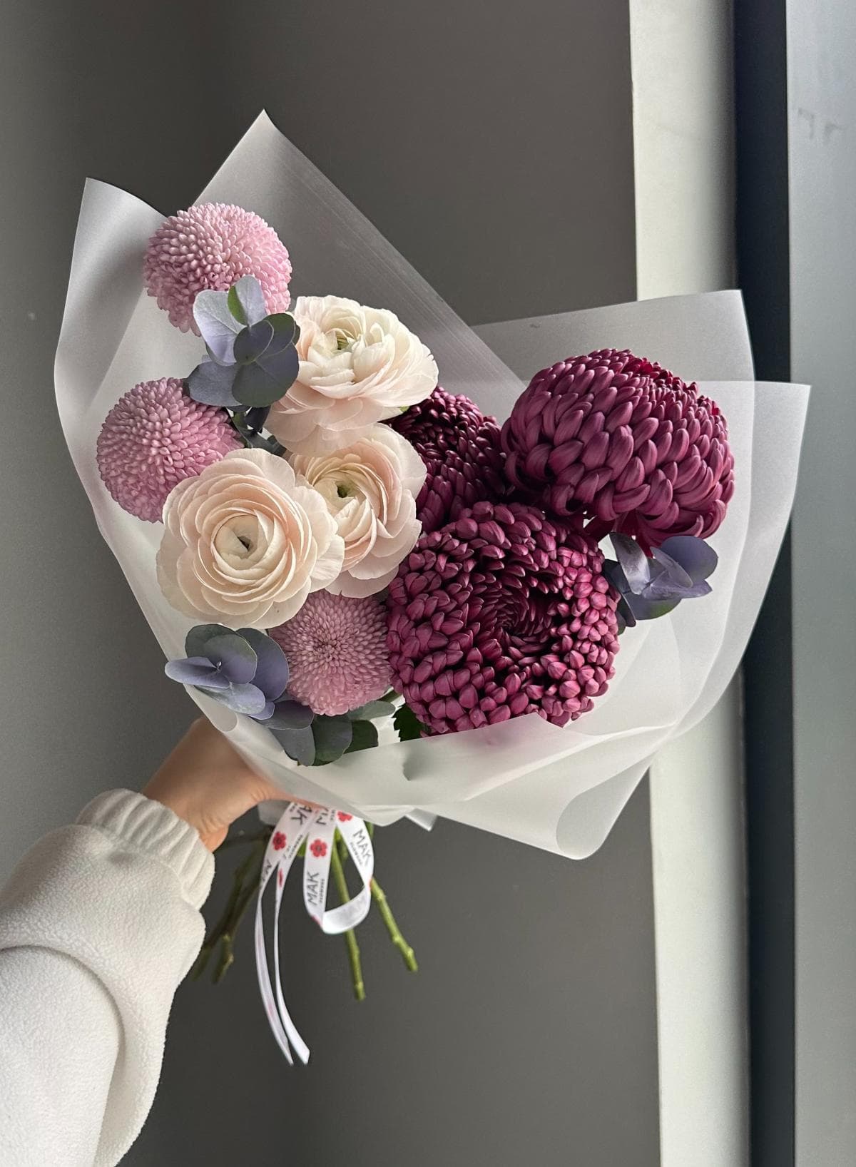 Букет #267 Хризантема "Бигуди", "Момоко", ранункулюсы